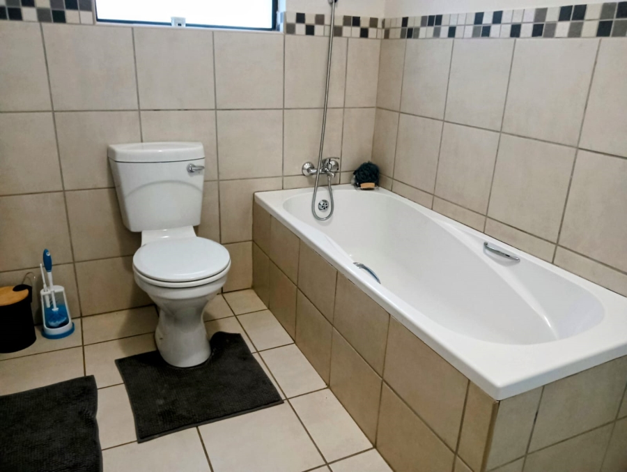 3 Bedroom Property for Sale in Waterval East North West